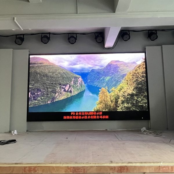 High-definition full-color LED display screens for indoor and outdoor use, including P2, P2.5, P3, and P4 models. Suitable for conference rooms and factory large screens. Minimum order quantity: 1 piece.