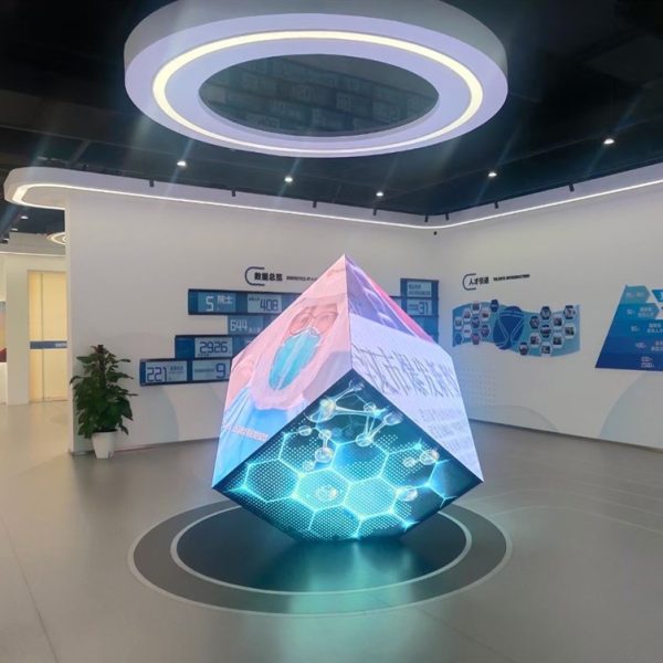 New LED Rubik's Cube screen P3 Internet celebrity store, bright waterproof display, right angle screen cube LED modeling screen.