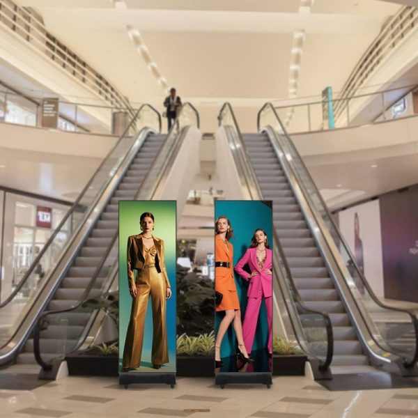 New indoor LED display screen, shop promotion display screen advertising machine, seamless splicing, movable advertising screen. Minimum order quantity: 1 piece.