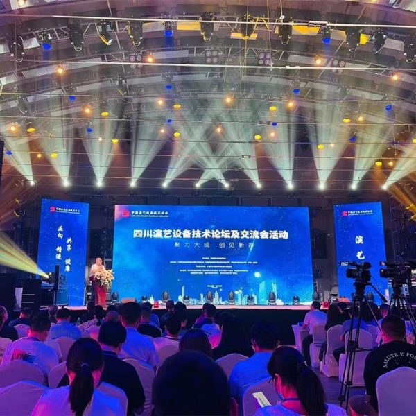 P3.91 LED rental screen, front and back maintenance, outdoor waterproof performance screen, LED rental screen display. Minimum order quantity: 1 piece.